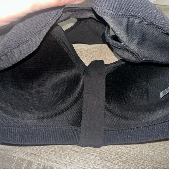 Victoria’s Secret Vsx Sports Bra Size 36DD heathered Grey Color - Picture 9 of 10